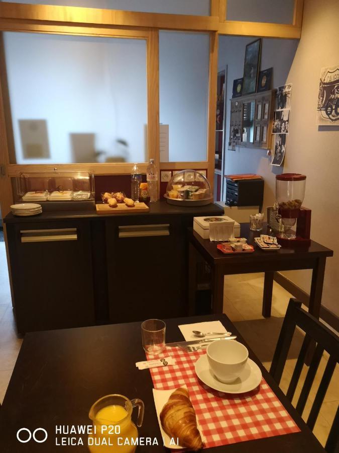 Hotel Le Memphis Поатие Екстериор снимка